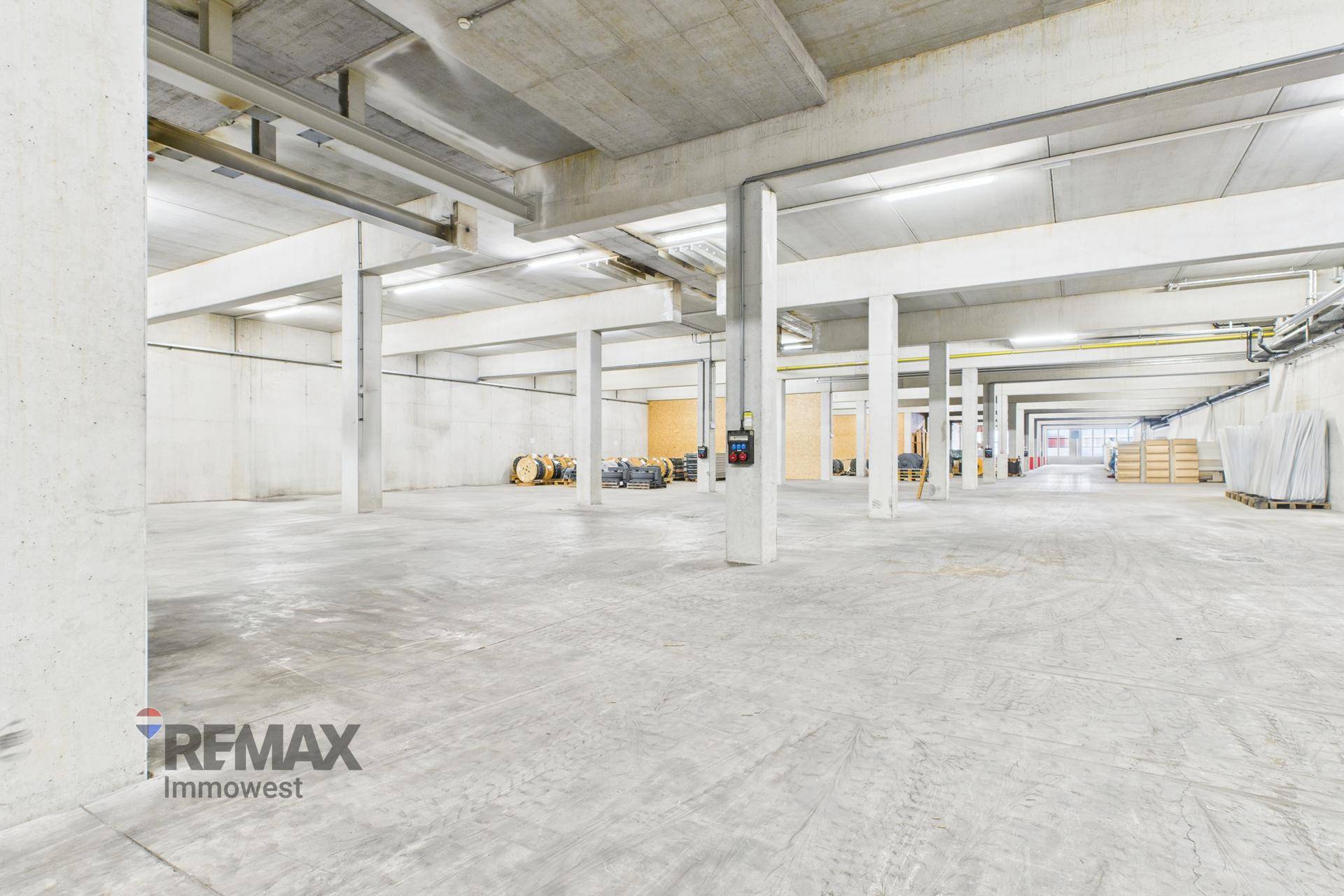 1.418 m² Lagerhalle – Direkt an der A14 gelegen, ideal für Ihre Logistik- und Lagerbedürfnisse – pohled 4