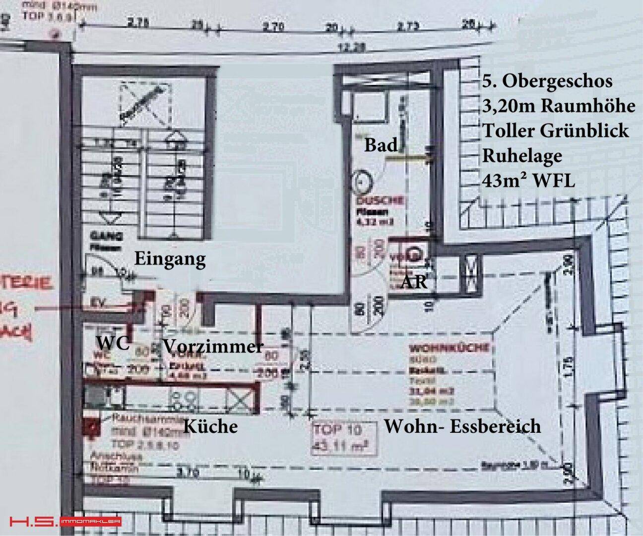 Detaillierter Grundriss des 5. Obergeschosses mit Wohn-Essbereich, Küche, Bad und WC.