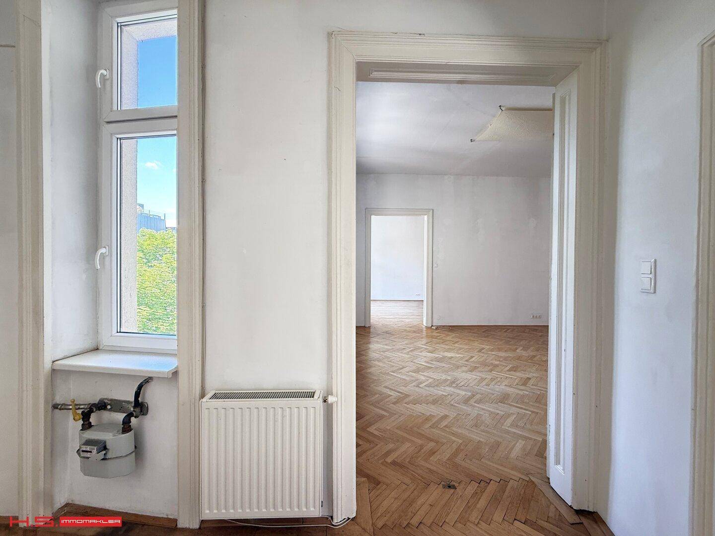 PERFEKTE STILWOHNUNG - 8 qm BALKONANBAU MÖGLICH - tlw. RENOVIERUNGSBEDARF - SONNIGER GRÜNBLICK- HERRLICHES STILHAUS - 4.OBERGESCHOSS - HOFLAGE - View 2