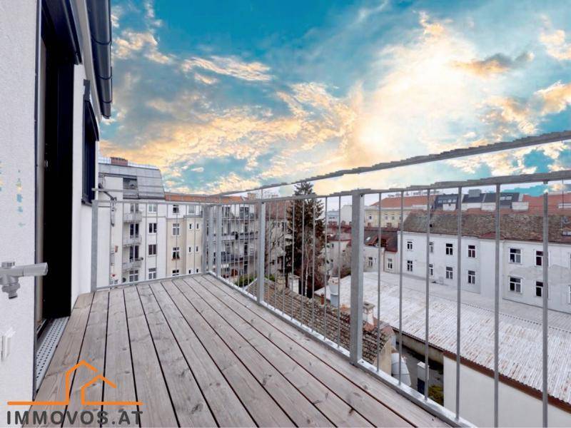 7 Balkon_Himmel.jpg