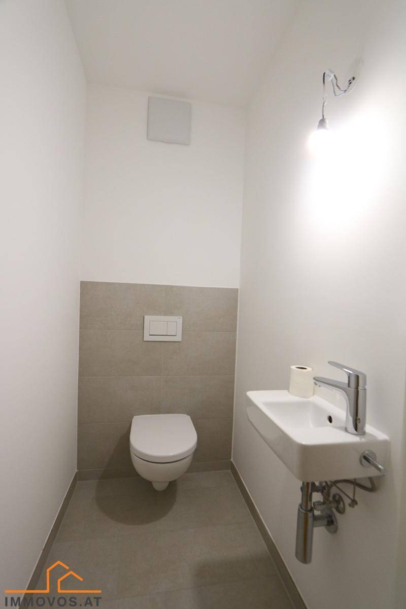 sep. WC mit Waschbecken