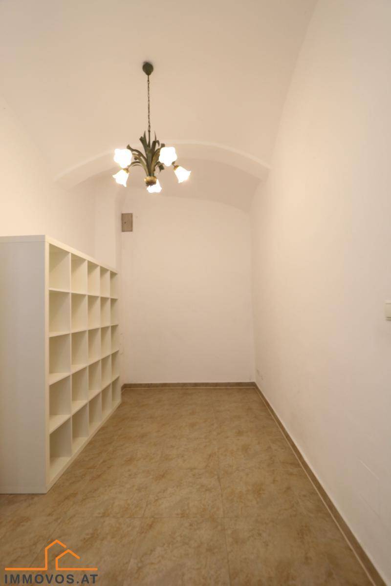 Ob Studio, Büro, Praxis, Atelier oder Werkstatt - Top-Lage bei U-2 Rathaus im 8. mit Straßen-Direktzugang langfristig anmietbar - Lisää