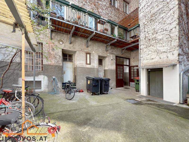 sanierungsbedürftige ALTBAU Wohnung mit TERRASSE im EG - Ansicht 4