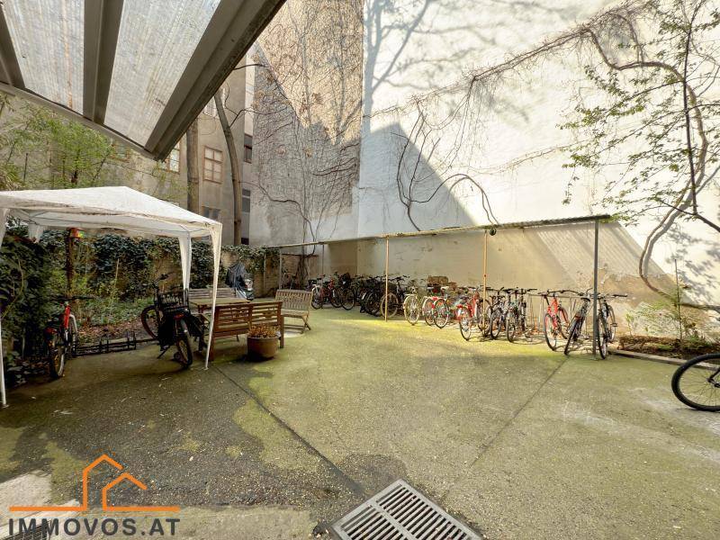 sanierungsbedürftige ALTBAU Wohnung mit TERRASSE im EG - Ansicht 5
