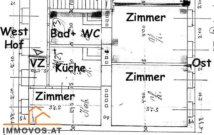 Handgezeichneter Grundriss mit Zimmern, Bad, WC und Küche, zeigt die Raumaufteilung.