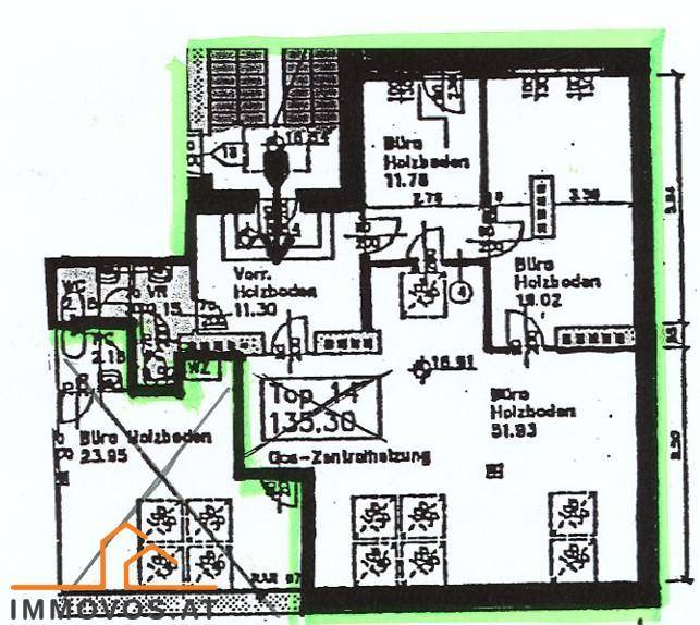 Detaillierter Grundrissplan mit Raumaufteilung und Flächenangaben für die Immobilie.