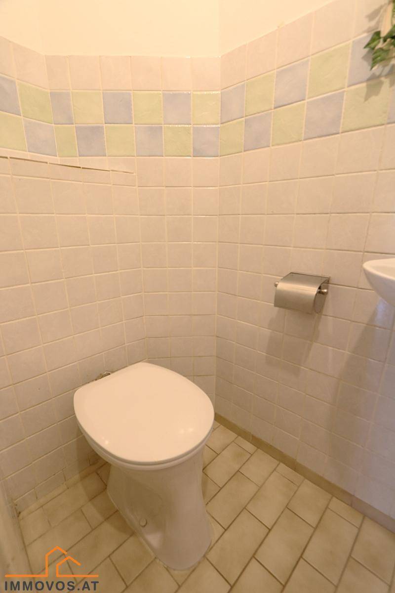 WC mit Waschbecken sep