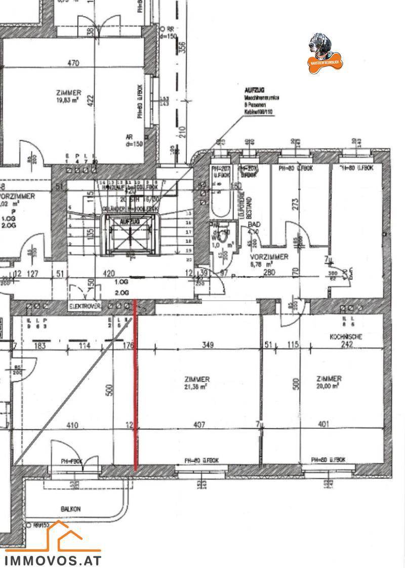 Grundrissplan einer Wohnung mit mehreren Zimmern und Balkon.