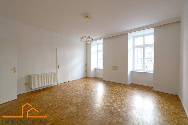 Zimmer 1 mit ca. 29,7 m2