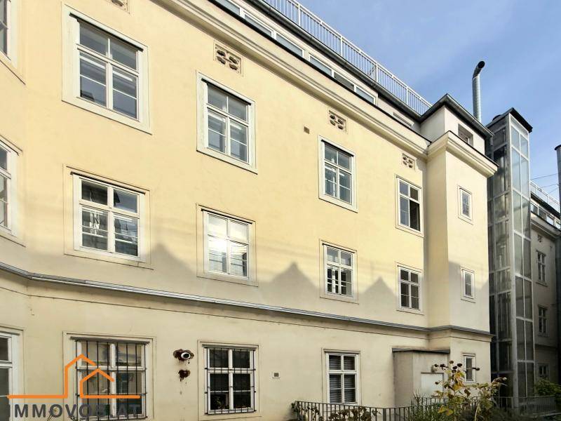 11 hausinnenhof.jpg