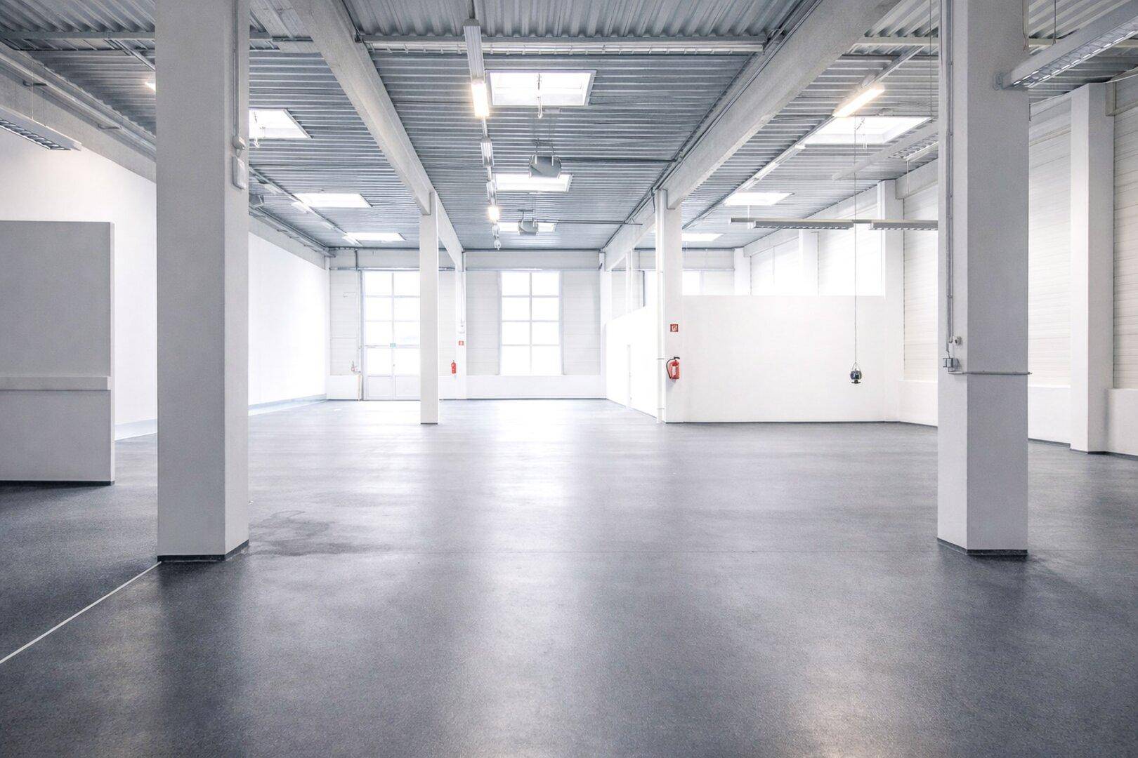 Lagerhalle südlich von Wien, in Wr. Neudorf - Prikaz 3