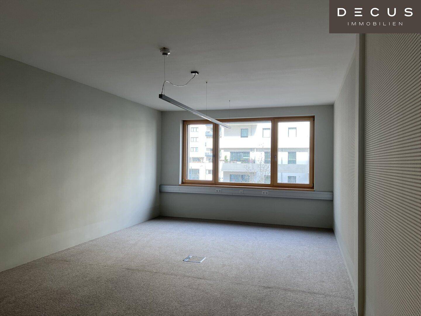 Büro mit Teppichboden - Beispiel