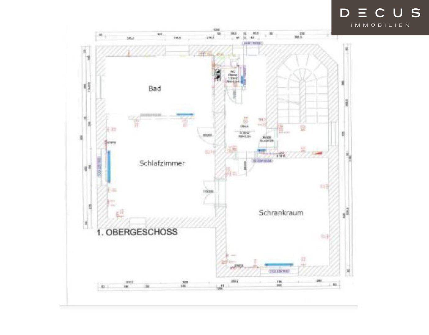 Grundriss des ersten Obergeschosses mit Bad, Schlafzimmer und einem geräumigen Schrankraum.