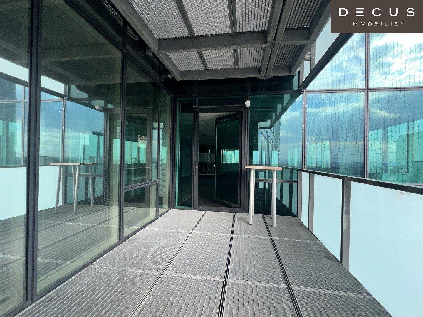 | ca. 1.500 m² Büro mit Ausblick | SATURN TOWER - Mehr