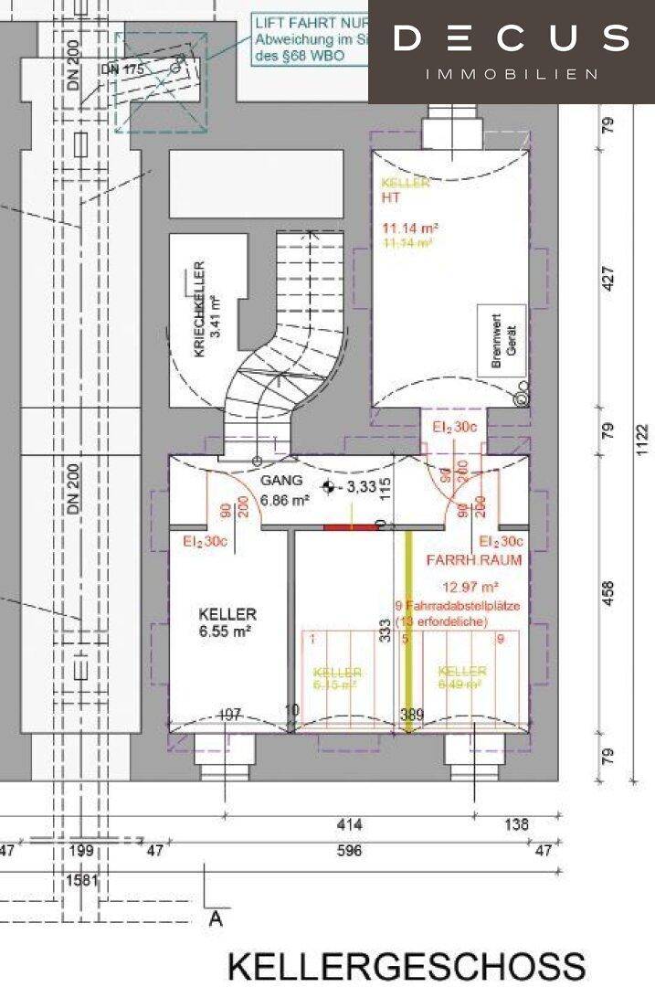 Grundriss des Kellergeschosses mit mehreren Kellerräumen, Fahrradraum und Aufzugsschacht.