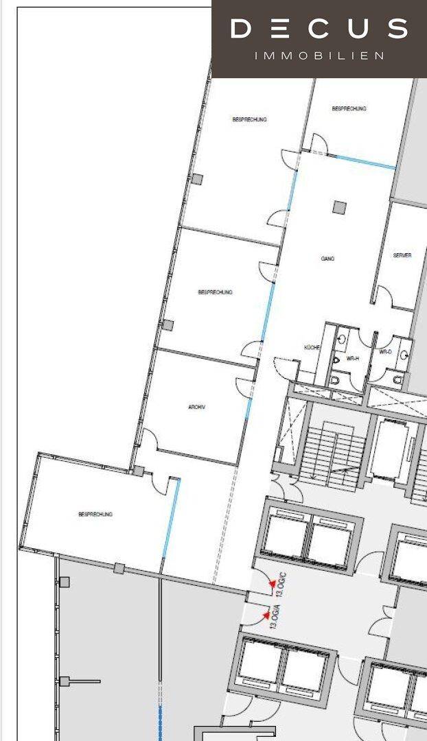 Grundrissplan einer Etage mit mehreren Büroräumen, einem Gang, Sanitäranlagen und Treppenhaus.