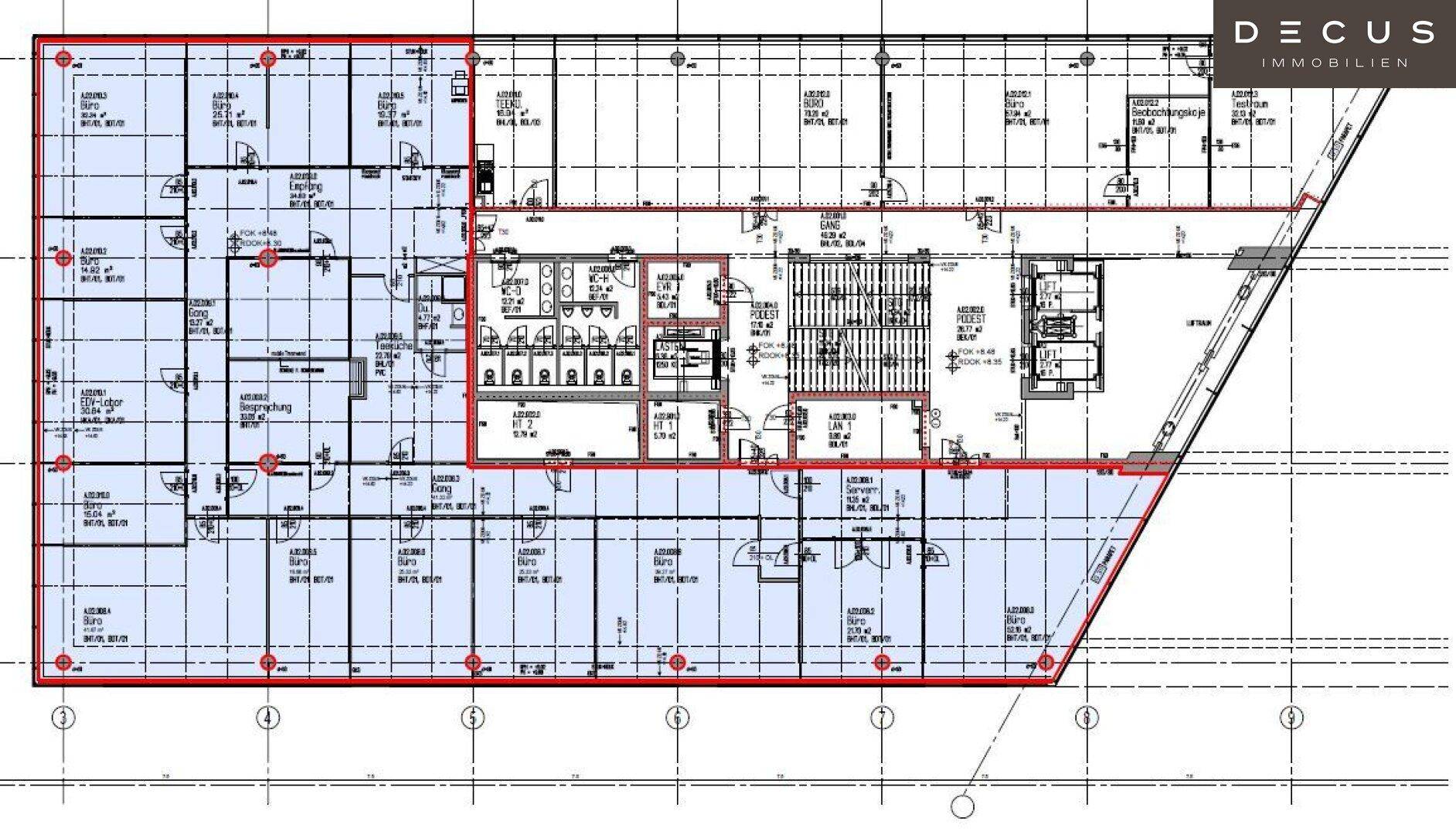 Detaillierter Grundriss einer Büroetage mit flexibler Raumaufteilung und zentralen Sanitäranlagen.