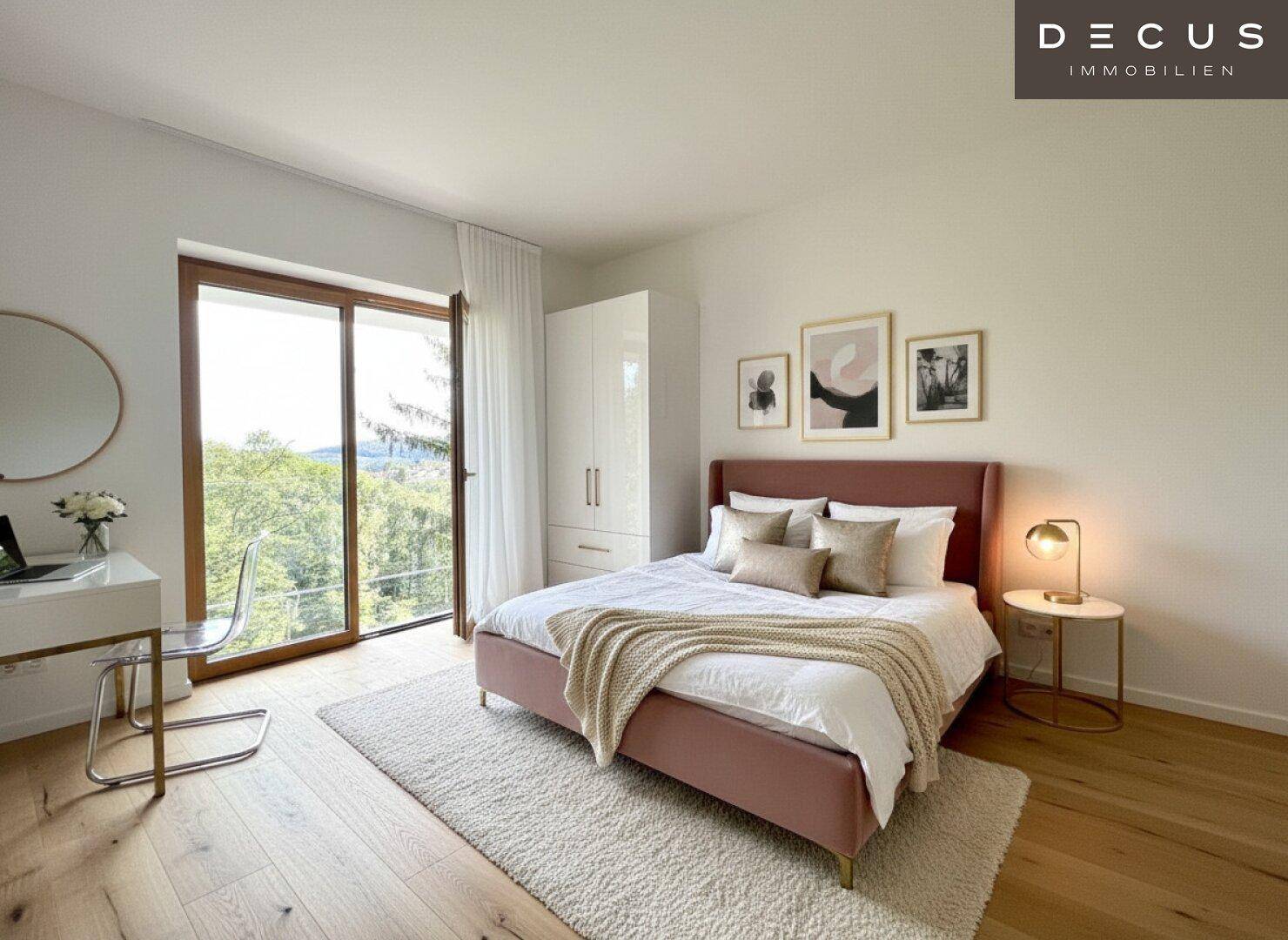 Modernes Schlafzimmer mit rosa Bett, Holzboden und Zugang zu einem Balkon mit Aussicht.