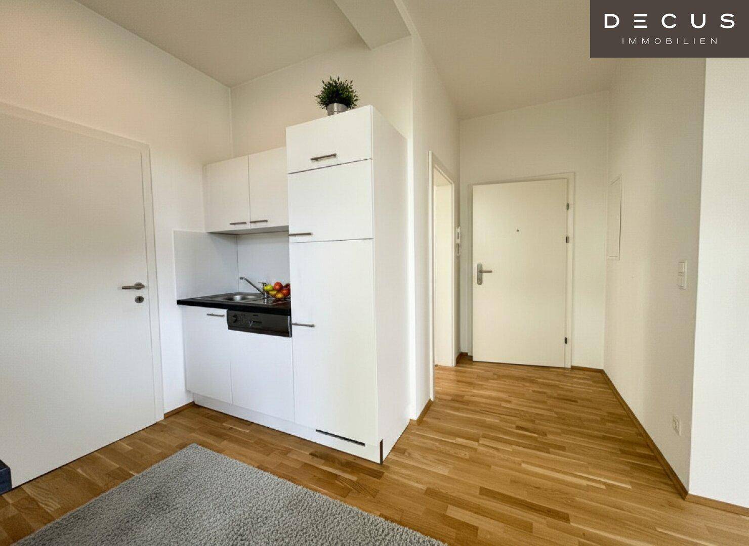 | CHARMANTE 2-ZIMMER WOHNUNG MIT GROSSZÜGIGER SW-TERRASSE | IN WUNDERSCHÖNER ALTBAU-VILLA | HELL &amp; GEMÜTLICH | IDEAL FÜR STUDENTEN, SINGELS ODER PÄRCHEN | NÄHE MED-UNI | TOP LAGE - Ansicht 6