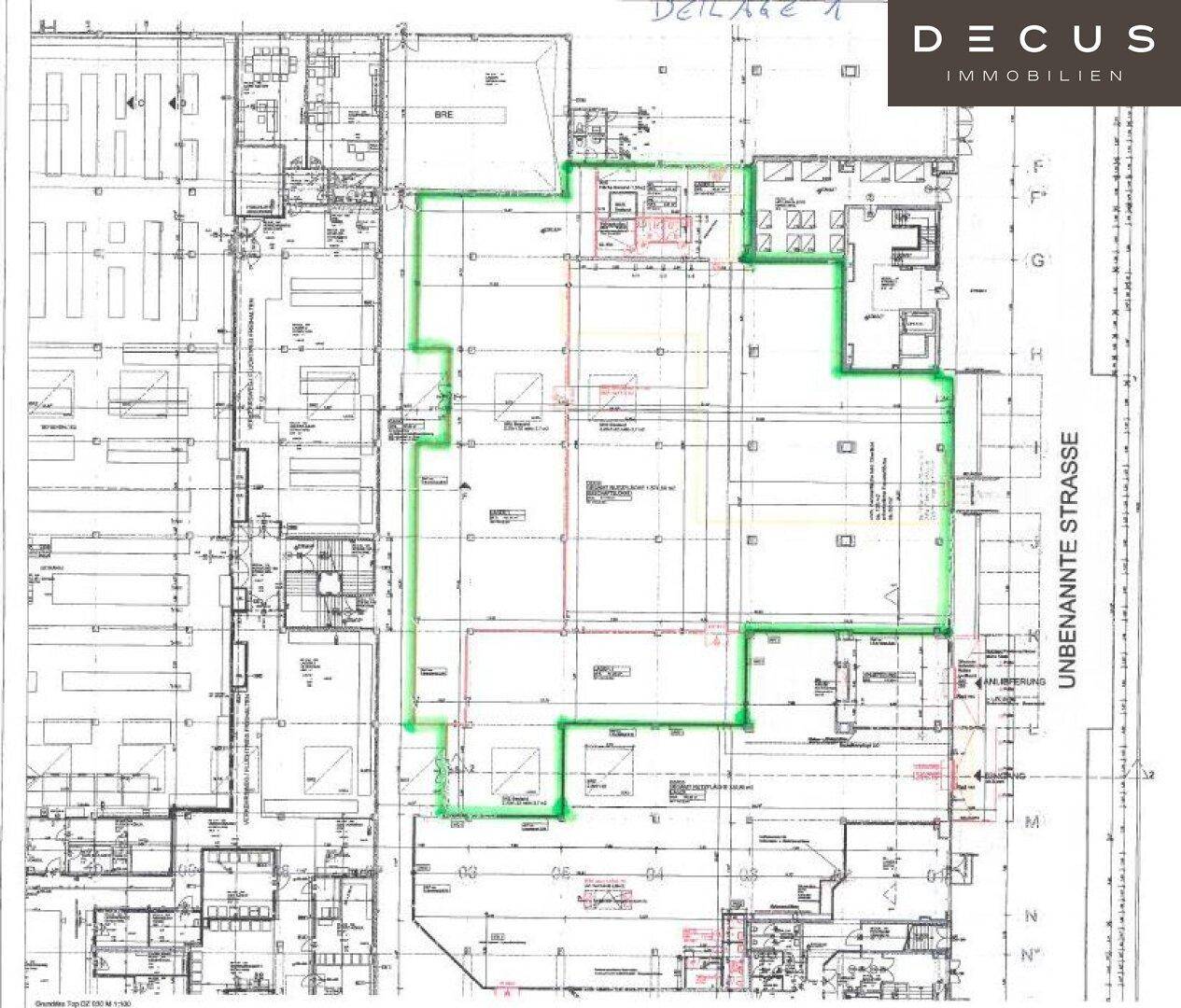 Detaillierter Grundrissplan eines großen Gewerbebereichs mit markierten Flächen und Straßenbezeichnung.