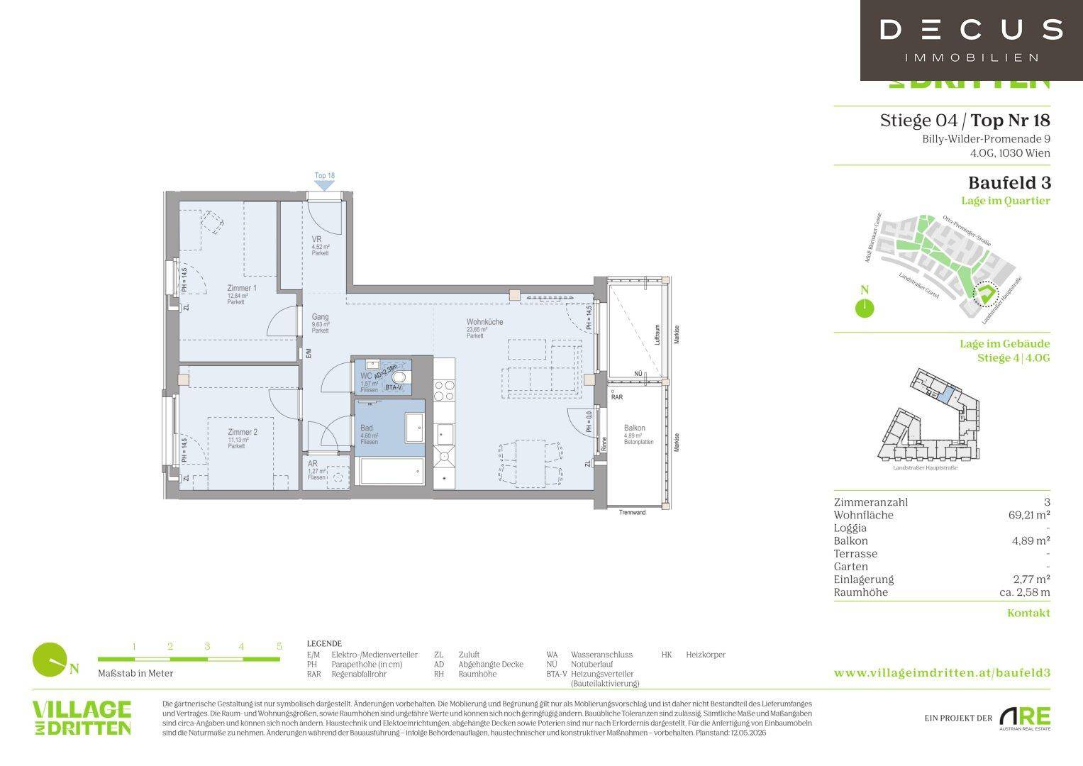 Detaillierter Grundriss einer Wohnung mit drei Zimmern, Loggia und Terrasse.