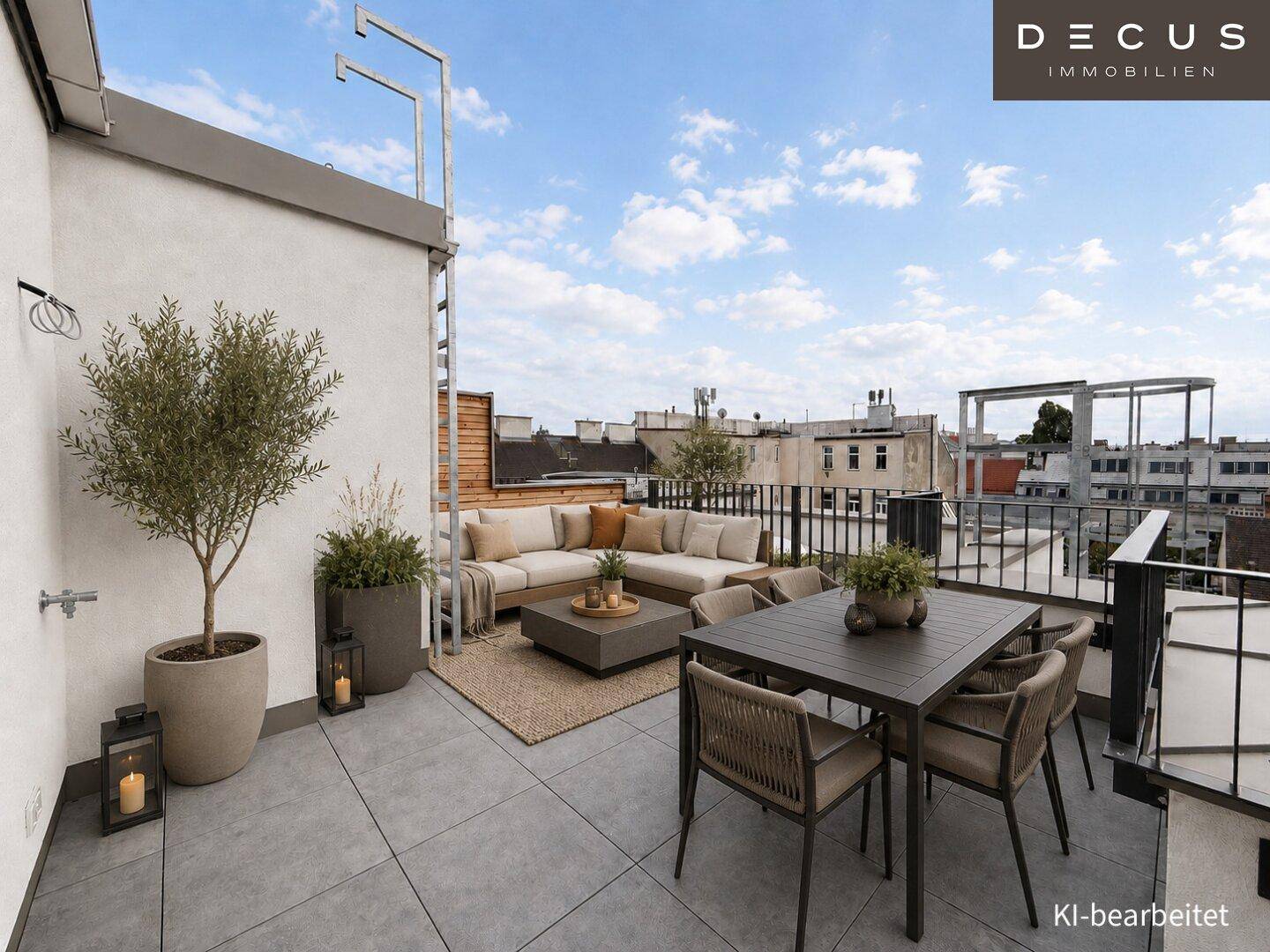 Großzügige Dachterrasse mit bequemen Loungemöbeln und Essbereich im Freien.