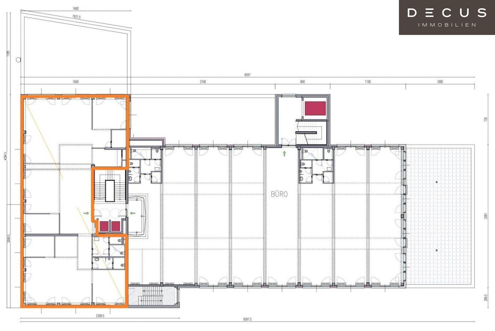 Übersichtlicher Grundriss eines Bürokomplexes mit verschiedenen Bürobereichen und Sanitäranlagen.