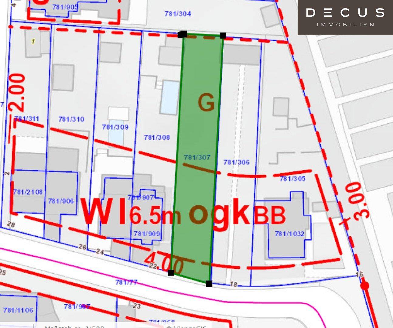 Katasterplan zeigt ein Grundstück mit angrenzenden Parzellen und Straßenverlauf in der Umgebung.
