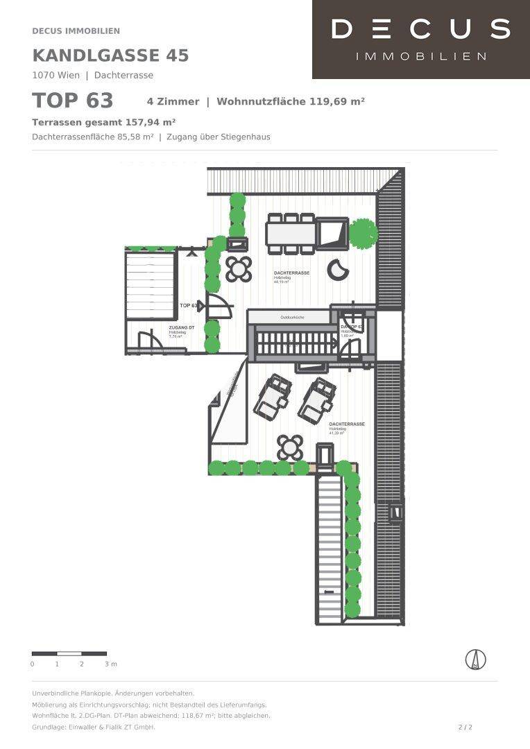 Grundriss der oberen Dachebene mit großer Dachterrasse und Zugang über eine Treppe.