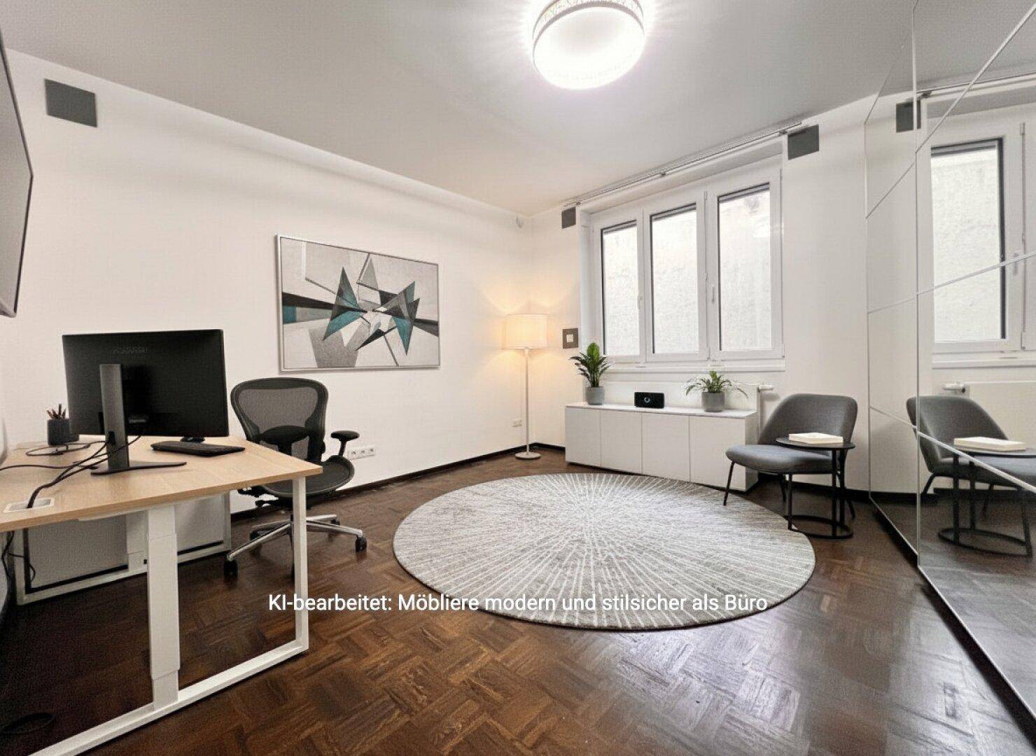 Helles Büro mit Parkettboden, modernen Möbeln und großem Fenster.