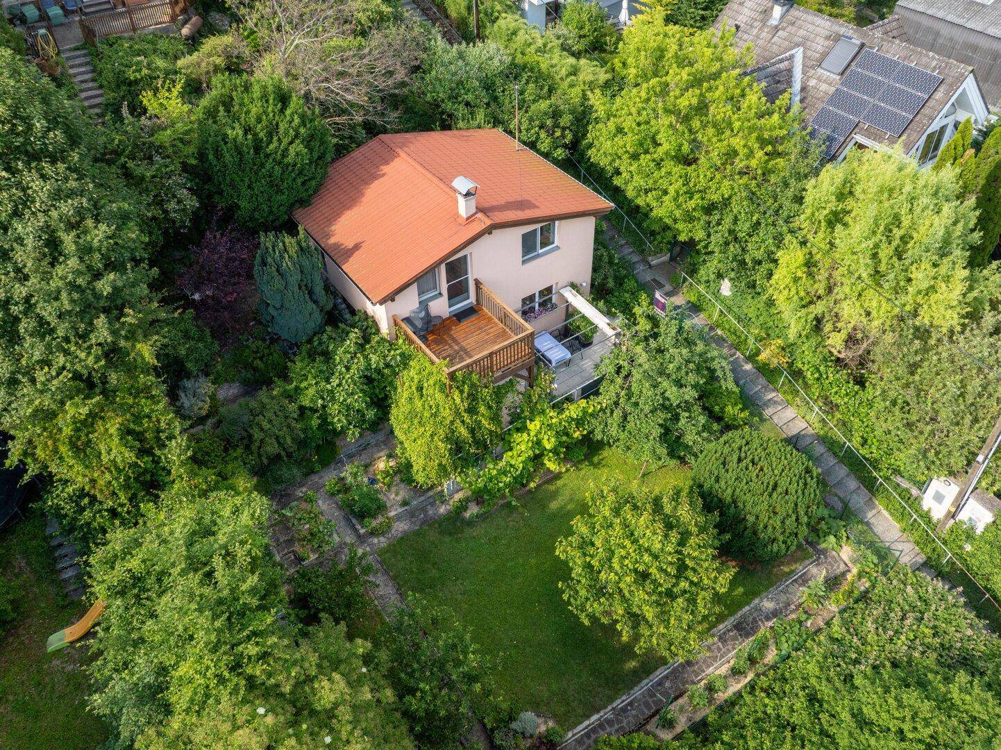 Gartenglück pur, Grünruhe und Stadtpanorama! - Ansicht 4