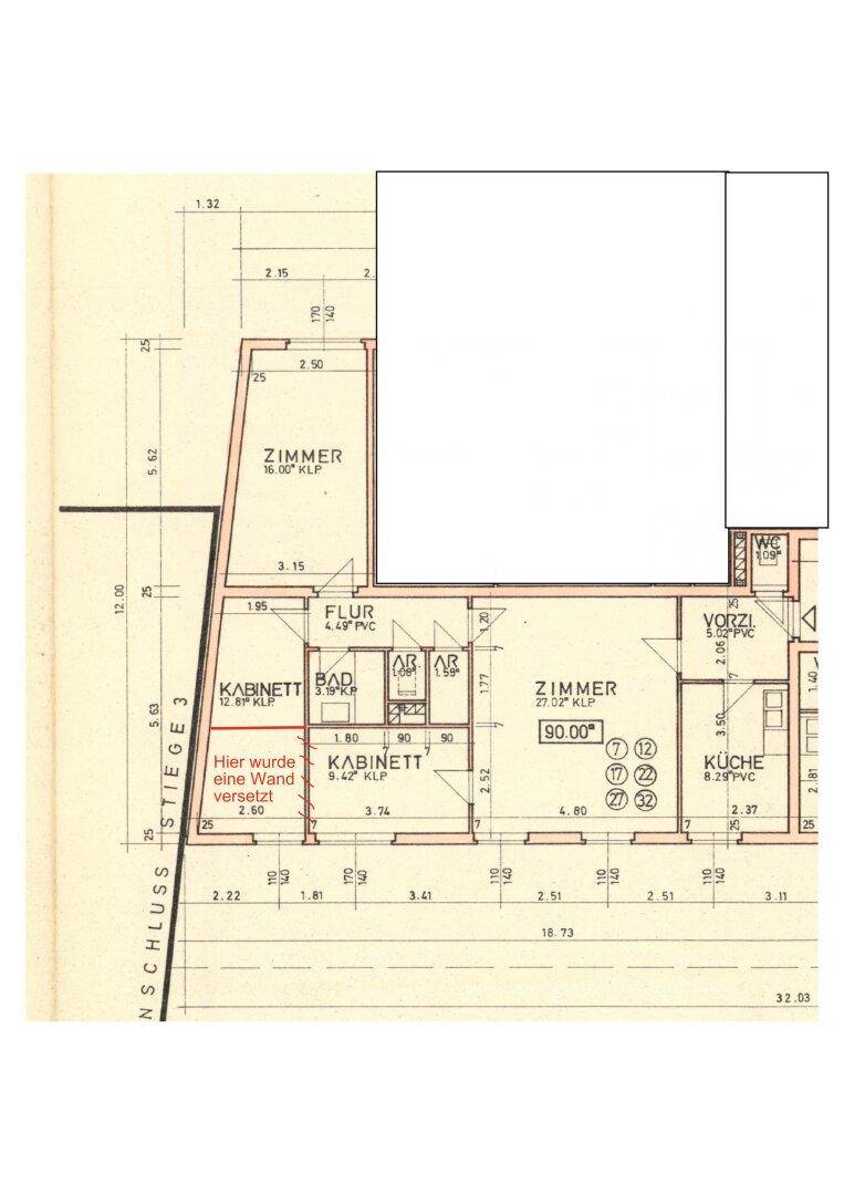 Detaillierter Grundriss der Wohnung mit Zimmeraufteilung und Maßen.