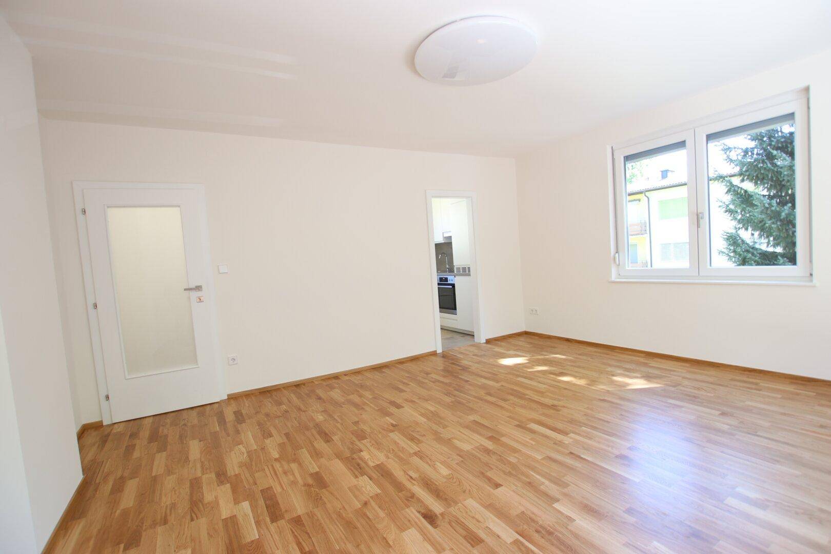 TOP sanierte Wohnung mit Balkon und Parkplatz in Krumpendorf in direkter Seenähe - Provisionsfrei für den Mieter!