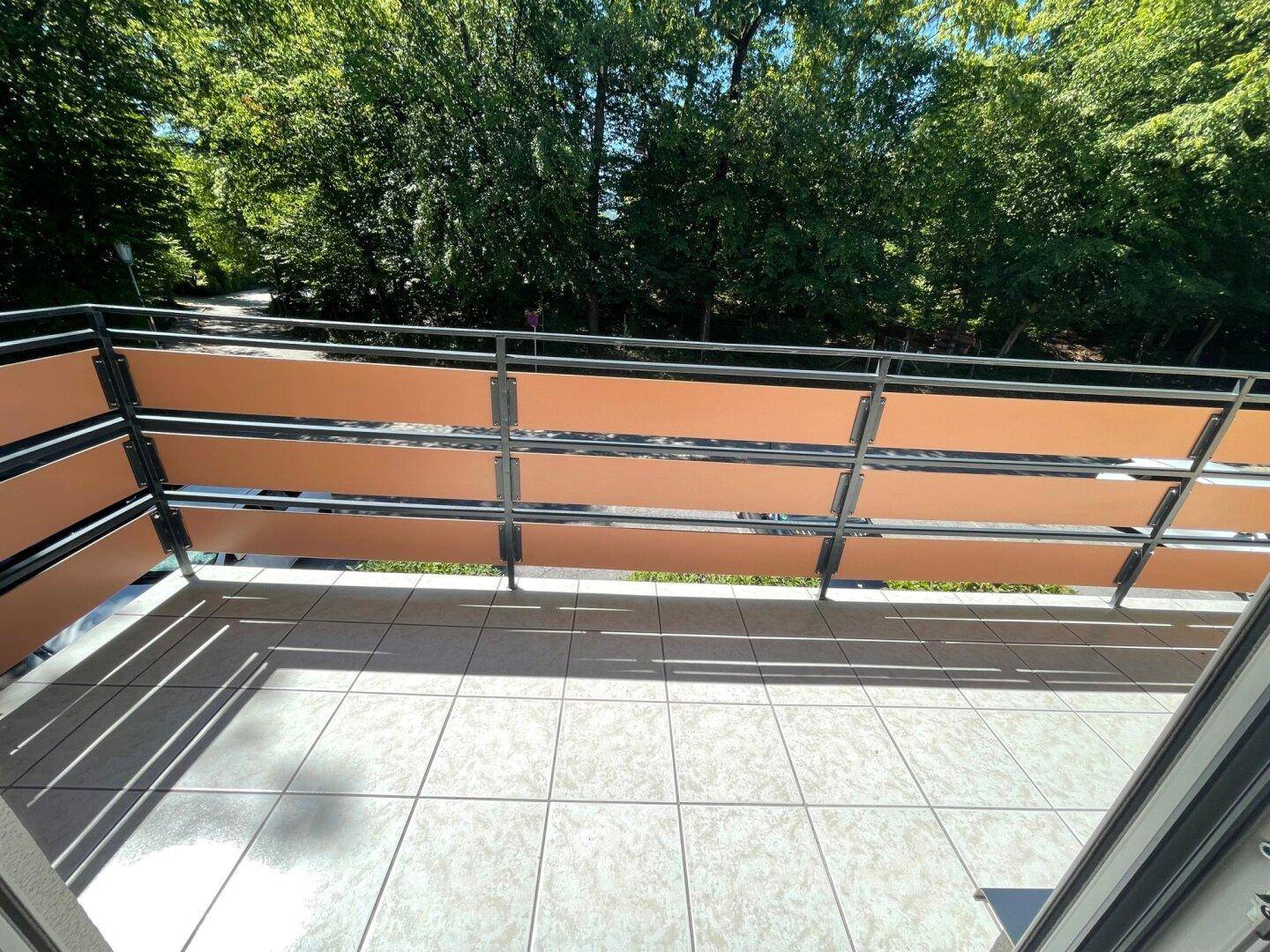 TOP sanierte Wohnung mit Balkon und Parkplatz in Krumpendorf in direkter Seenähe - Provisionsfrei für den Mieter!