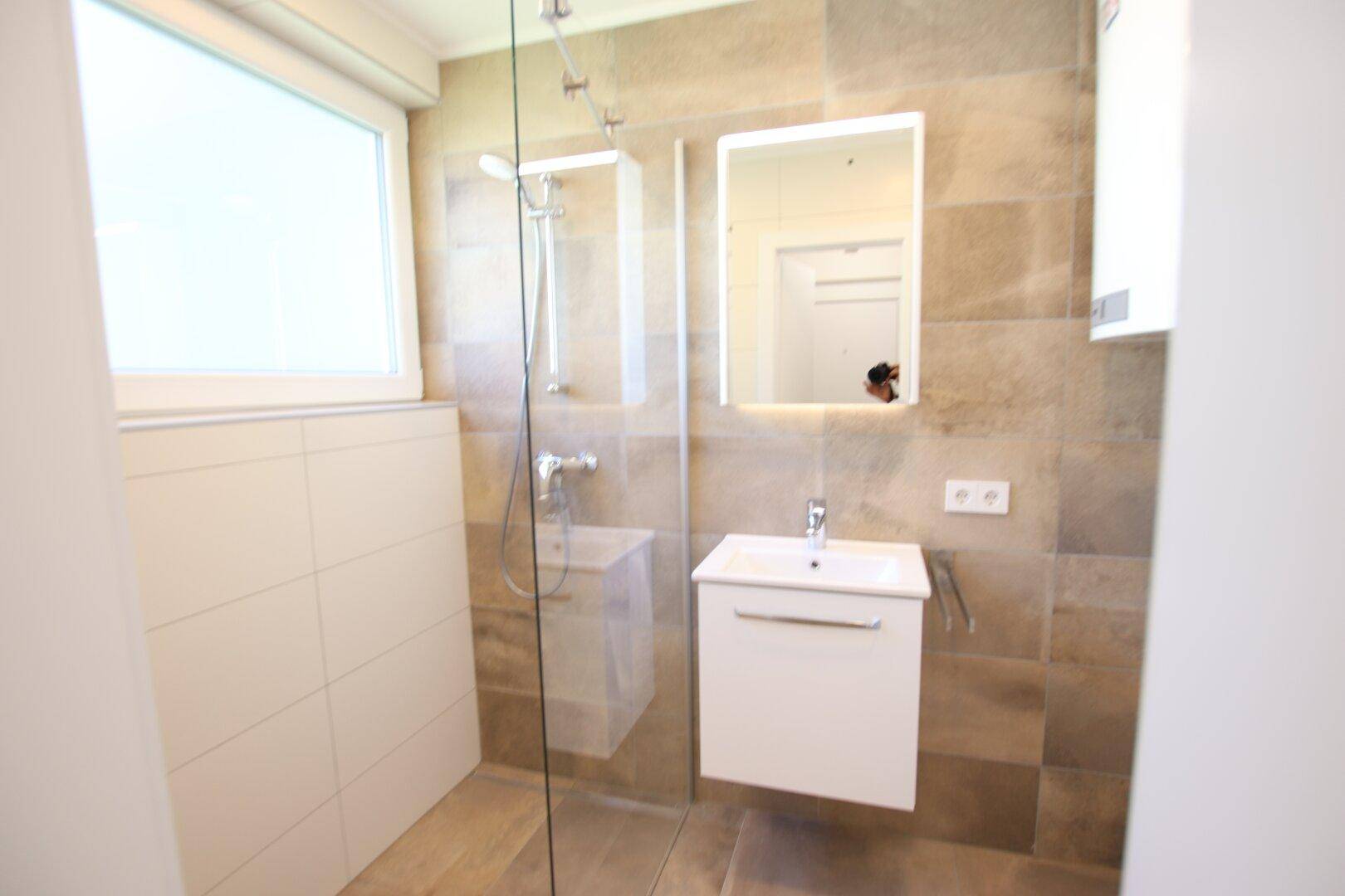 TOP sanierte Wohnung mit Balkon und Parkplatz in Krumpendorf in direkter Seenähe - Provisionsfrei für den Mieter!