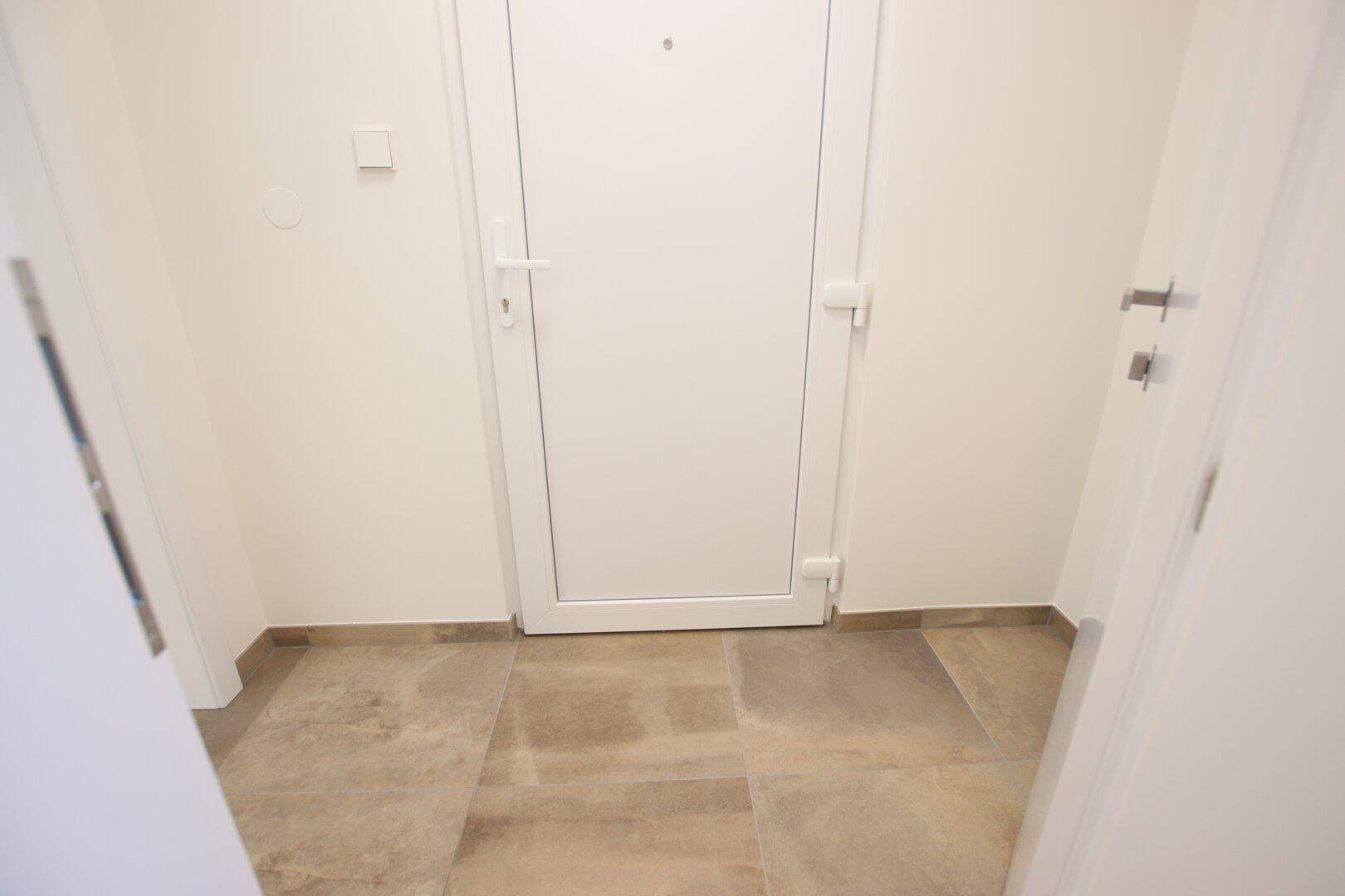 TOP sanierte Wohnung mit Balkon und Parkplatz in Krumpendorf in direkter Seenähe - Provisionsfrei für den Mieter!