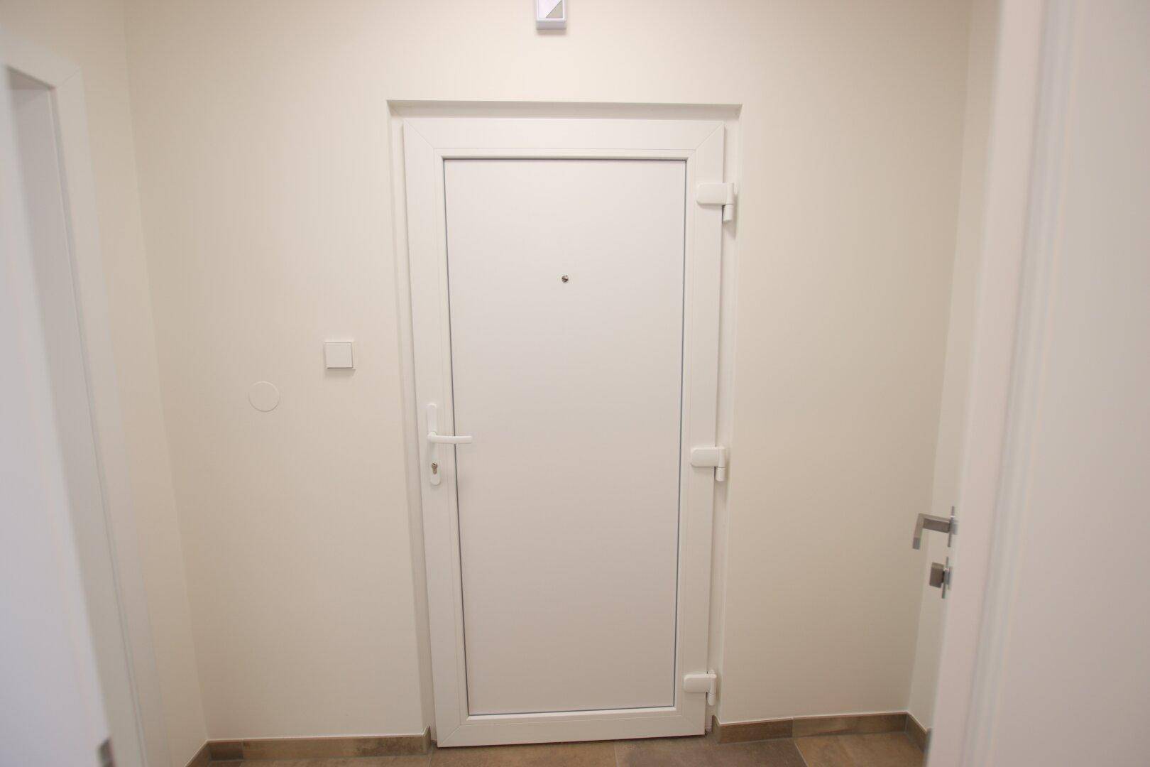 TOP sanierte Wohnung mit Balkon und Parkplatz in Krumpendorf in direkter Seenähe - Provisionsfrei für den Mieter!