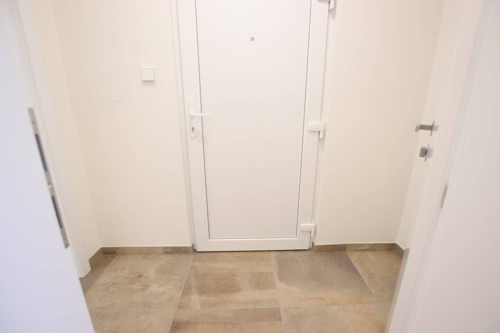 TOP sanierte Wohnung mit Balkon und Parkplatz in Krumpendorf in direkter Seenähe - Provisionsfrei für den Mieter!