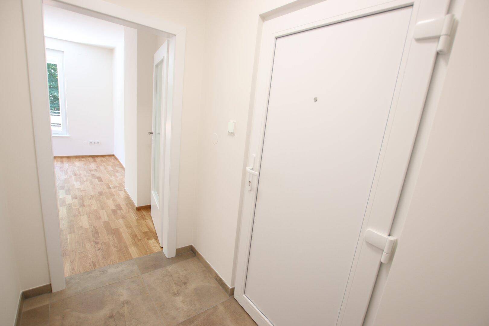 TOP sanierte Wohnung mit Balkon und Parkplatz in Krumpendorf in direkter Seenähe - Provisionsfrei für den Mieter!