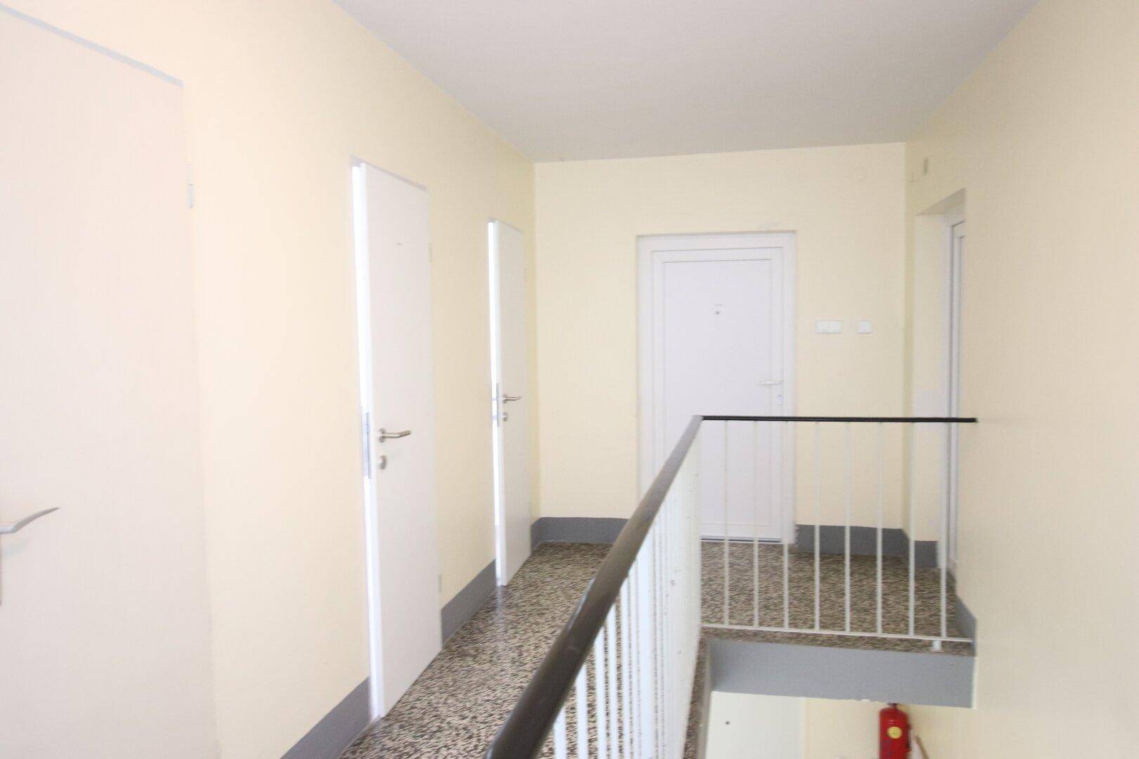 TOP sanierte Wohnung mit Balkon und Parkplatz in Krumpendorf in direkter Seenähe - Provisionsfrei für den Mieter!