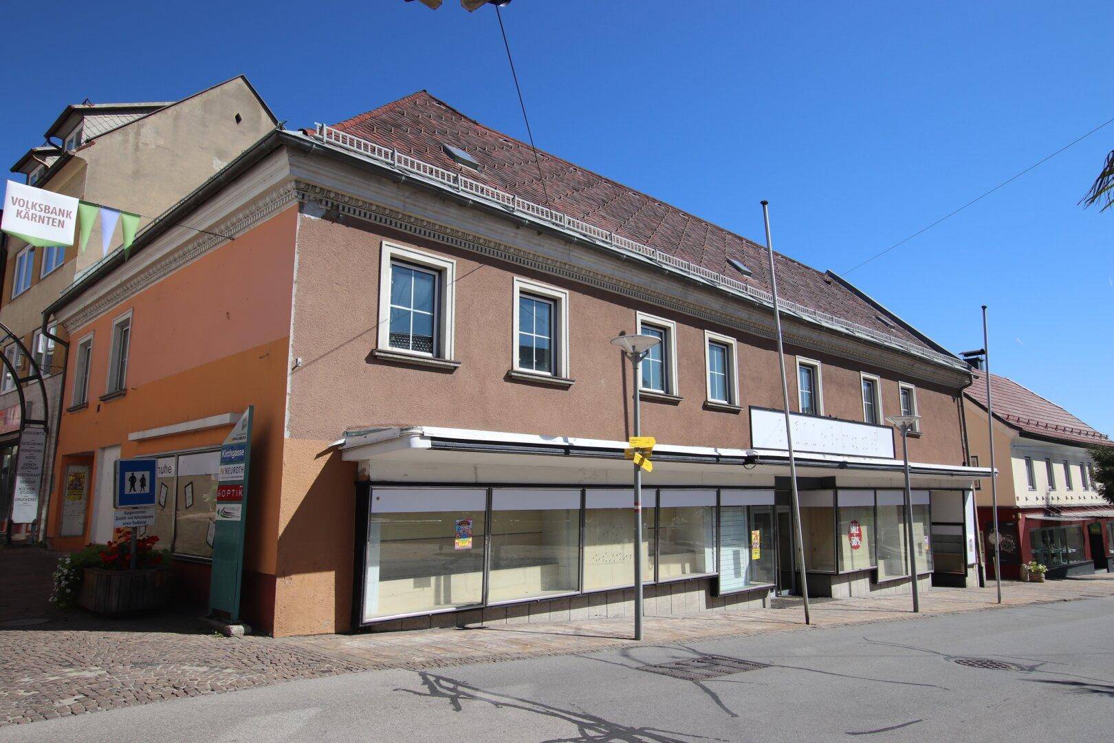 3 Wohn-/Geschäftseinheiten mit 280m² im Zentrum von Feldkirchen - Schillerplatz - Super Gelegenheit! - Mehr