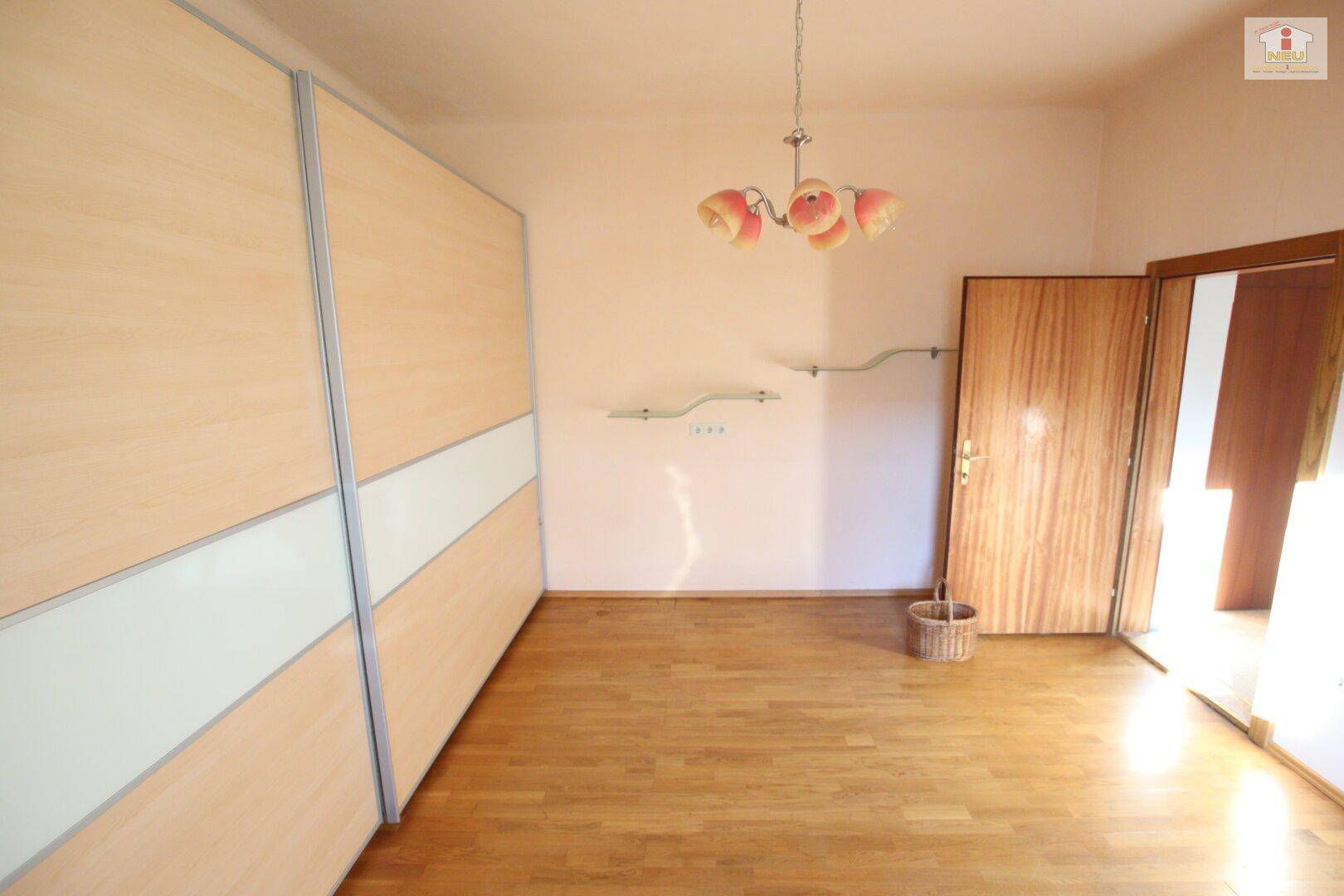 Schönes 135m² Wohnhaus mit schönen idylischen 423m² Hofgrundstück