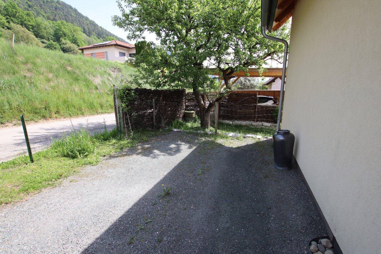 Schönes, kernsaniertes und kleines 80m² Wohnhaus in Maria Saal mit kleinem Grund