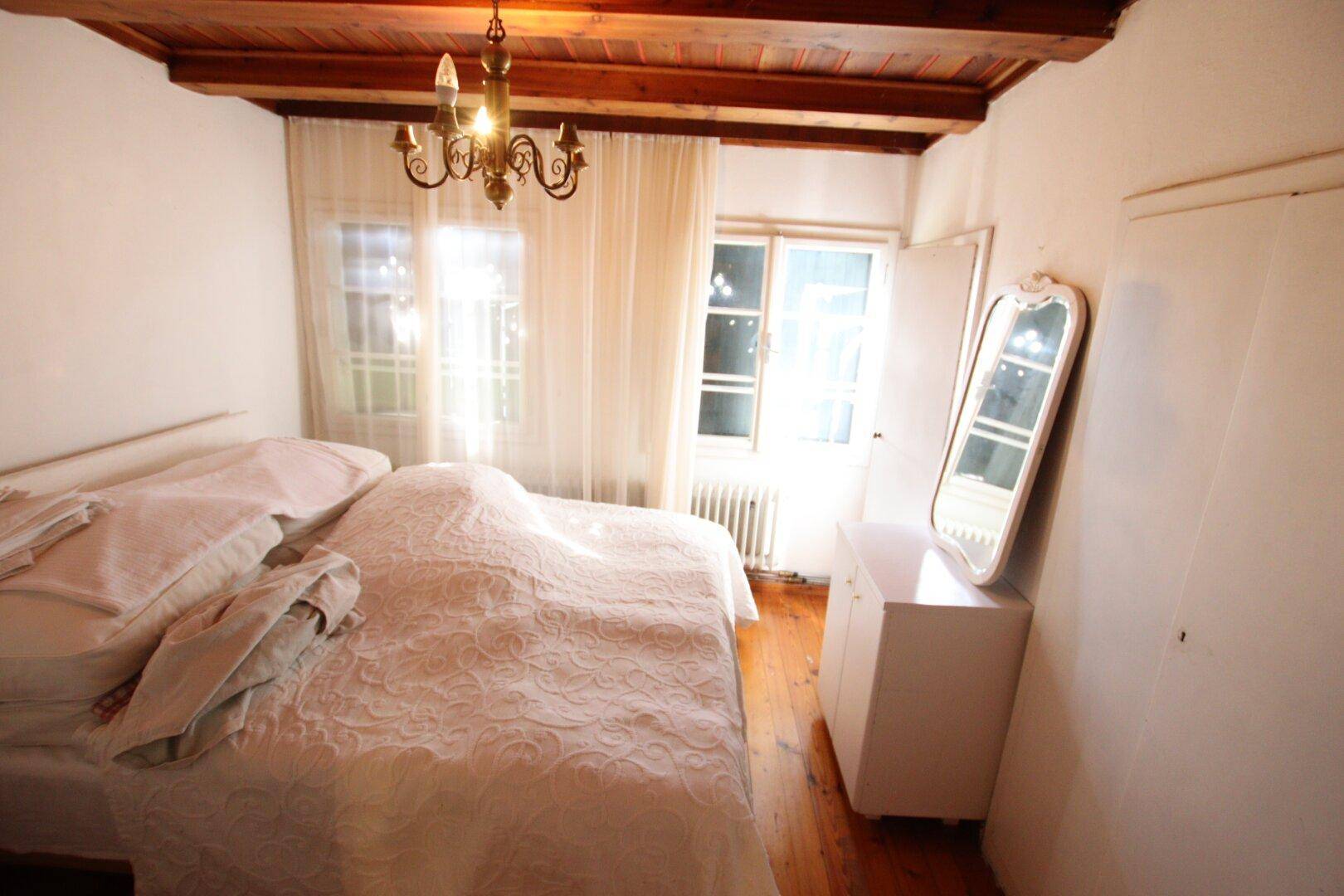 Älteres 200m² Wohnhaus am Waldrand mit 3.528m² Grundstück in Klagenfurt - Quellenstraße