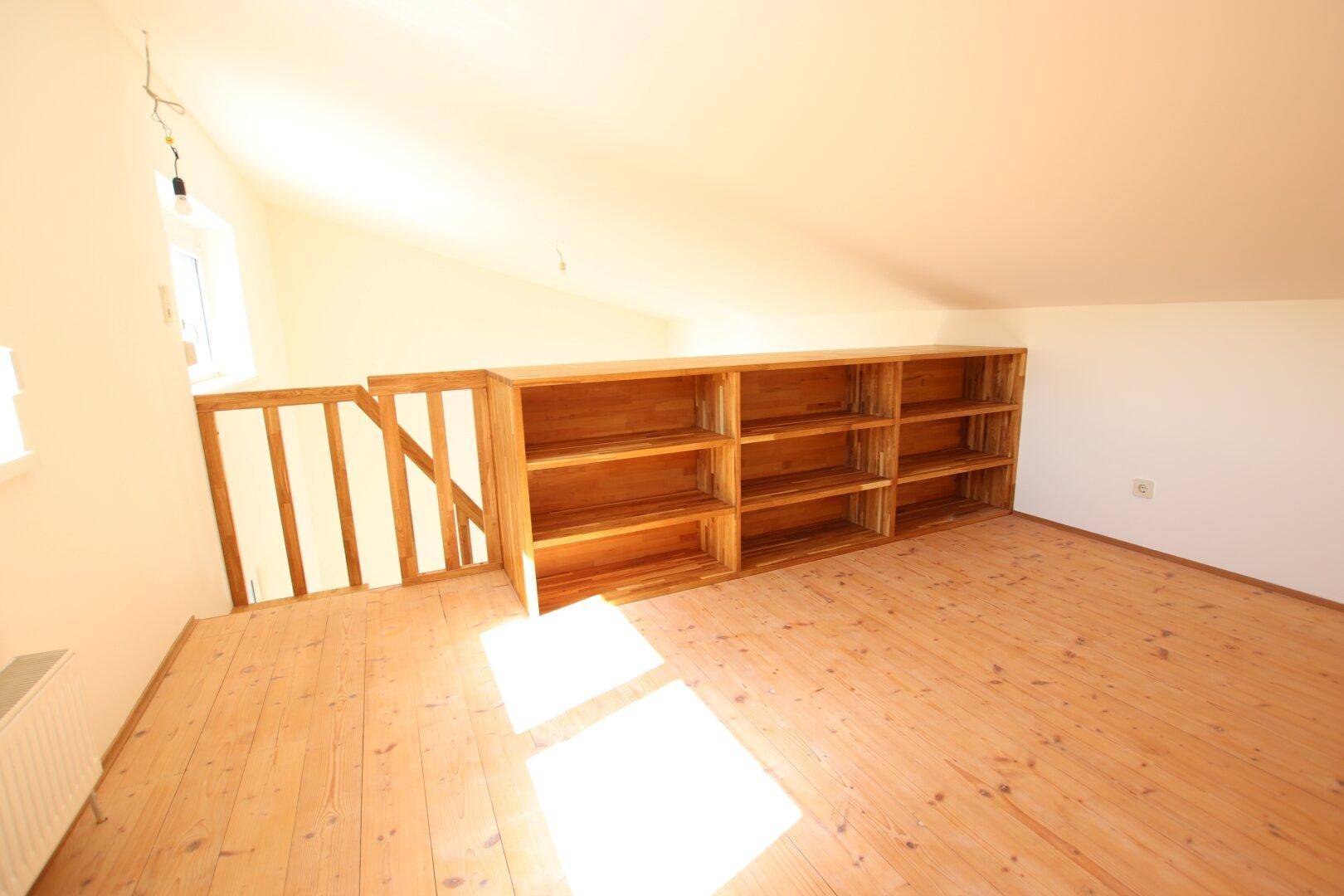 Schöne 62m² - 2 Zi Wohnung mit 2 Balkone und Carportstellplatz in Tessendorf - Waldrand