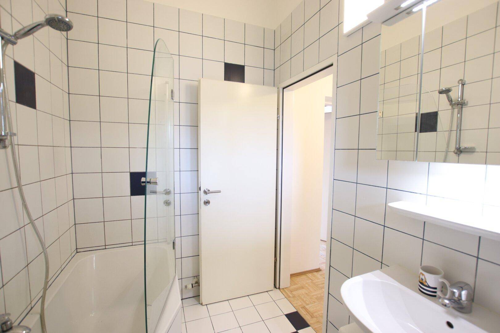 Schöne 62m² - 2 Zi Wohnung mit 2 Balkone und Carportstellplatz in Tessendorf - Waldrand