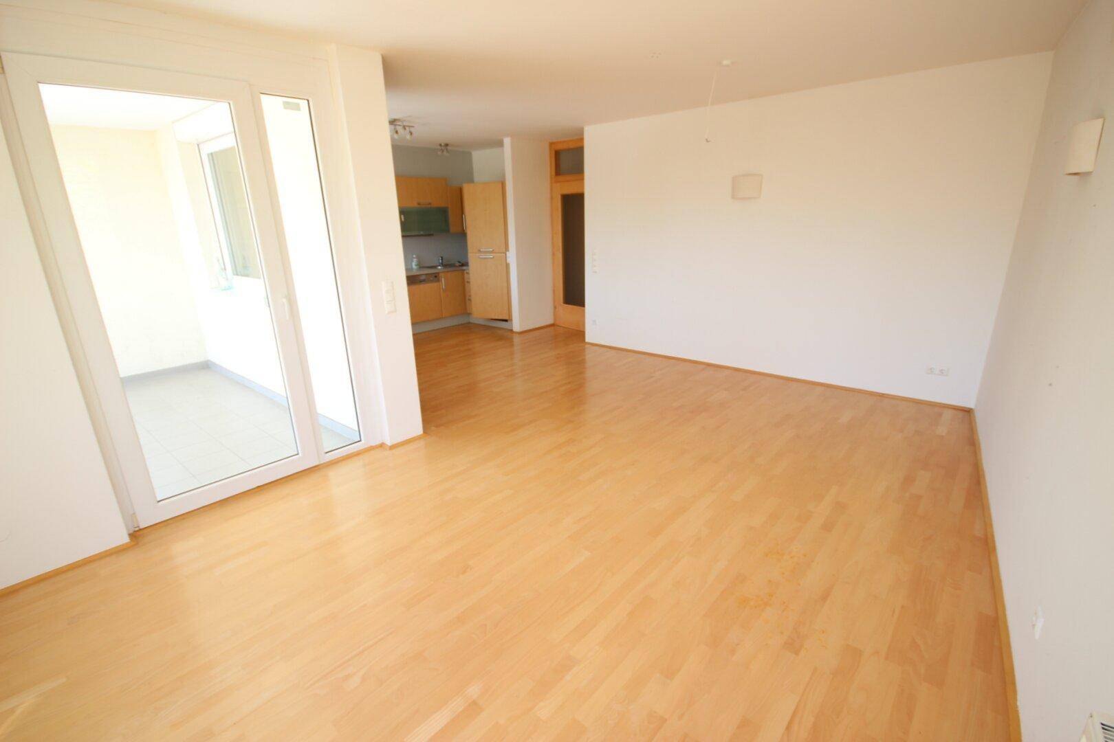Traumhafte 3 Zi Wohnung mit Balkone und Carport am Kreuzbergl