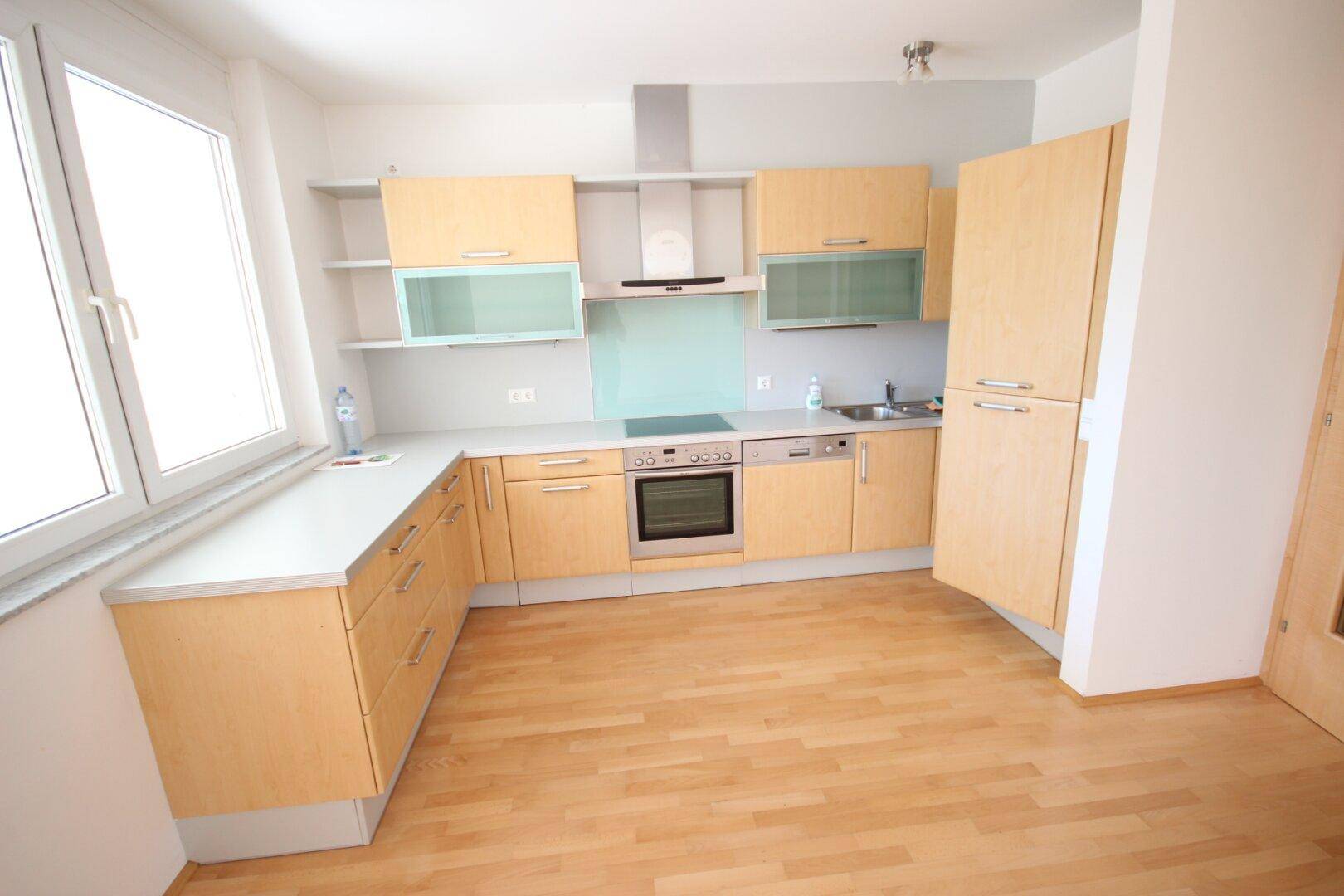 Traumhafte 3 Zi Wohnung mit Balkone und Carport am Kreuzbergl