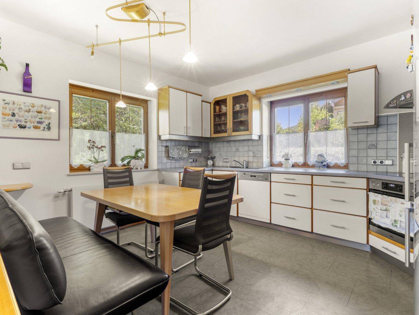Schöner 130m² Architekten-Bungalow in Keutschach Nähe Rauschelesee in Aussichtslage