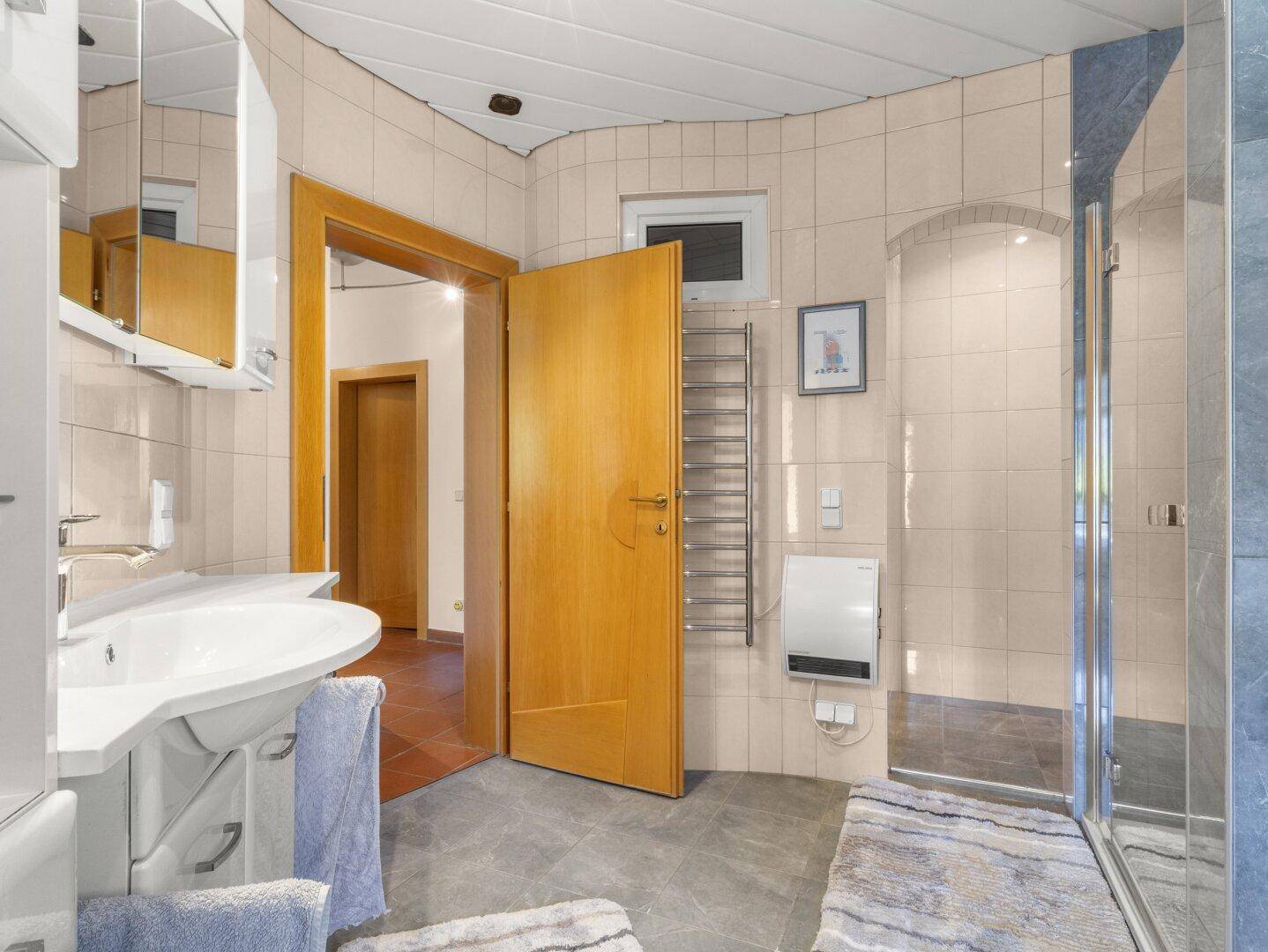 Schöner 130m² Architekten-Bungalow in Keutschach Nähe Rauschelesee in Aussichtslage